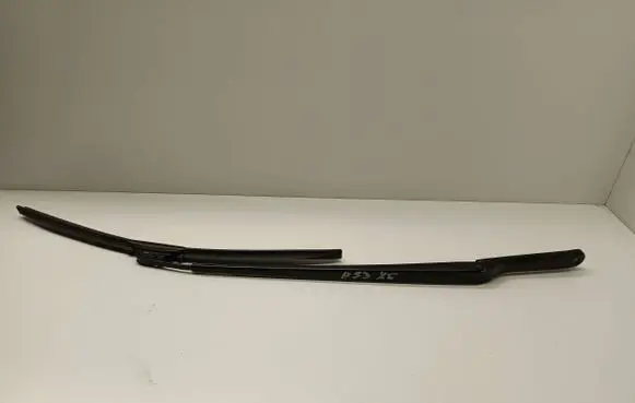 BMW X5 E53 Front wiper blade arm 7075612