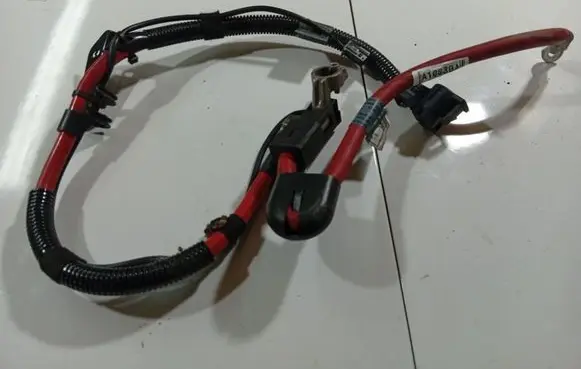 BMW 7 E65 E66 Positive cable (battery) 10304410