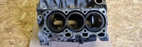 Mazda Xedos 9 Engine block 