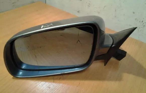 Audi A4 S4 B7 8E 8H Front door electric wing mirror 8D0857548A