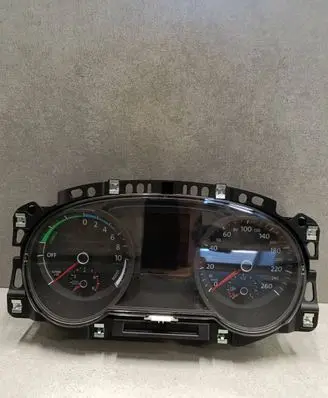 Volkswagen Golf VII Speedometer (instrument cluster) 5G1920754A 1555020004