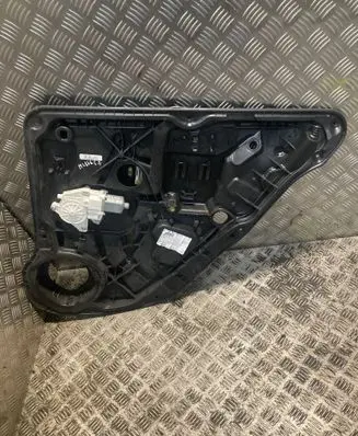 Mercedes-Benz ML W166 Rear window lifting mechanism without motor A1667300279 1667300279