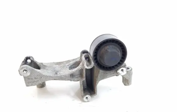 Nissan Qashqai Generator/alternator bracket 117102017R