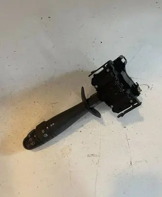 Nissan Primastar Wiper control stalk E10587683