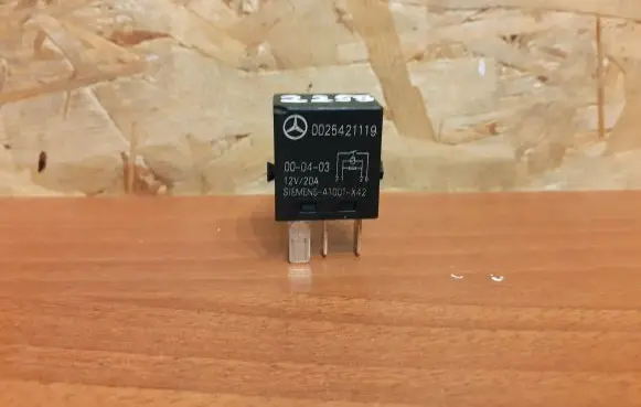 Mercedes-Benz ML W163 Other relay 2258 0025421119