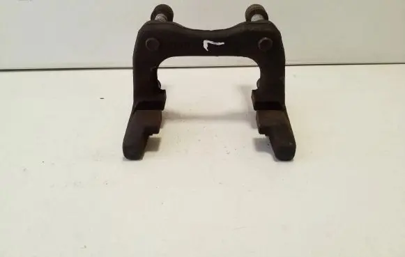 Volkswagen Golf Plus Brake caliper pad carrier rear 