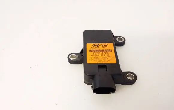 KIA Carens III ESP acceleration yaw rate sensor 956903V100 01154500 BG6810F540