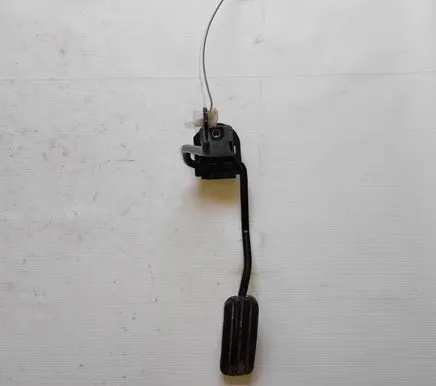 Renault Kangoo I Accelerator throttle pedal 770041789 417893 770041789f