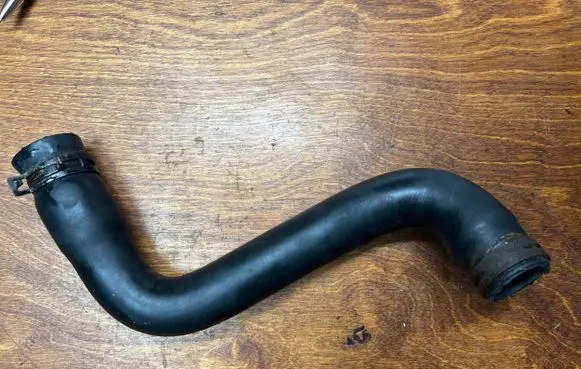 Ford Mondeo Mk III Engine coolant pipe/hose 1S718286DG
