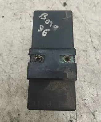 Coolant fan relay