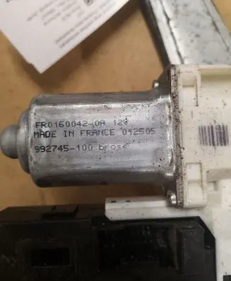 Ford Focus Front door window regulator with motor 3M51R23201 30737677 5WK11512J