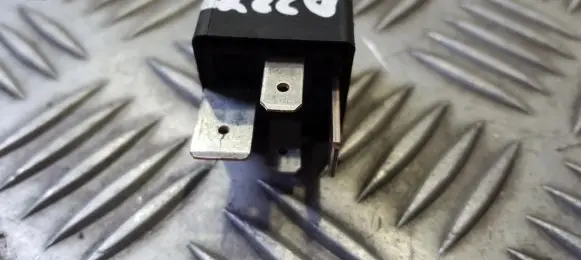 Volvo V70 Other relay 9441158 v23134-j52-x346