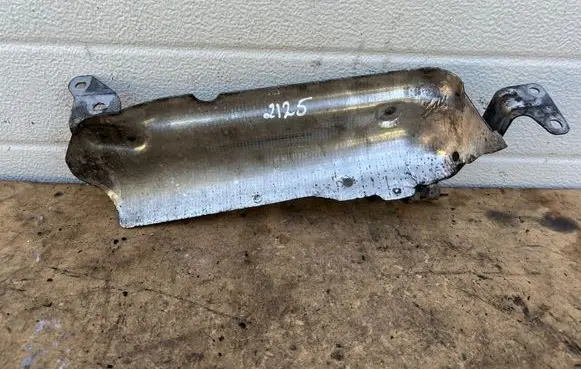 Mercedes-Benz E W211 Heat shield in engine bay A6420901141