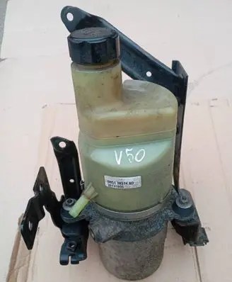 Volvo V50 Power steering pump 5N513K514AD 30741955
