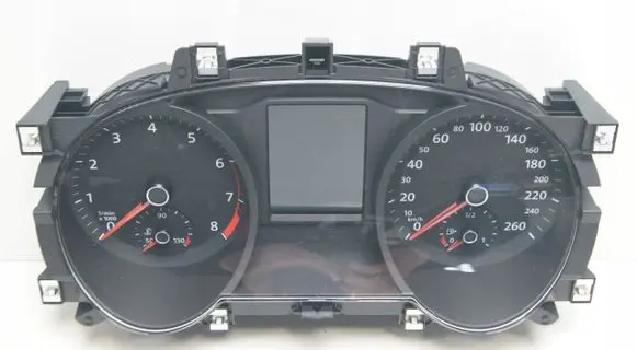 Volkswagen PASSAT B8 Speedometer (instrument cluster) 3g0920750b