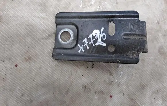 Seat Ibiza V (KJ) Fender mounting bracket 6F0821431B