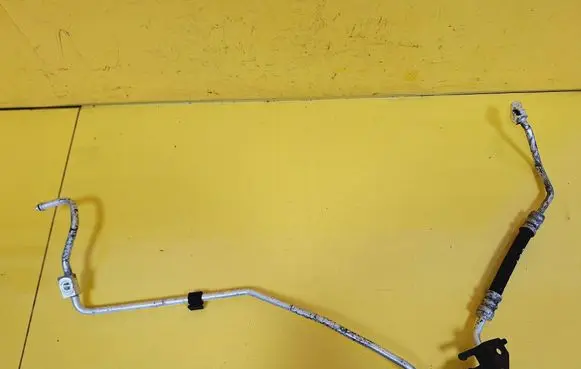 Air conditioning (A/C) pipe/hose