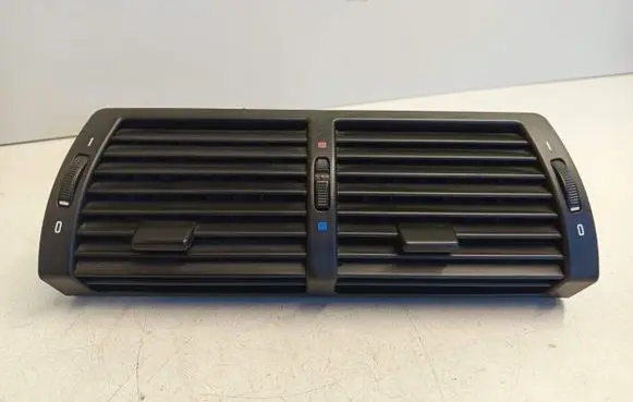 BMW X5 E53 Dash center air vent grill 8402221