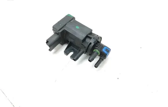 Citroen DS5 Turbo solenoid valve 9801887680