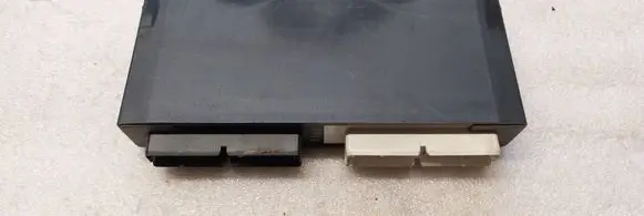 BMW 5 E34 Comfort/convenience module 61351384331