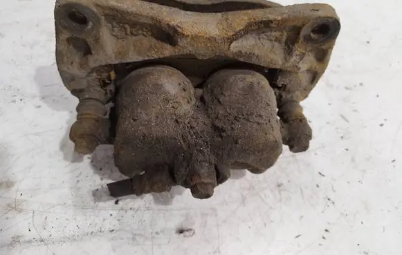 Subaru Forester SH Front brake caliper