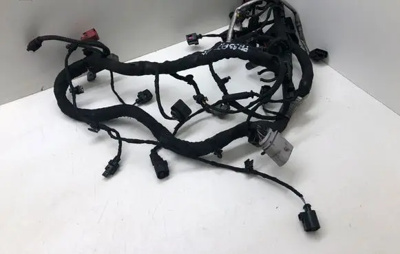 Volkswagen PASSAT B8 Engine installation wiring loom 04L972627DF 04L971824