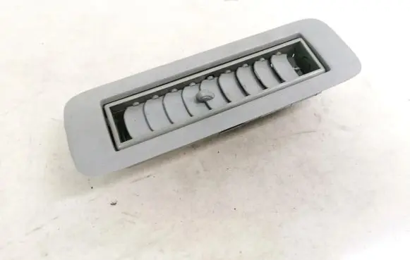 Toyota Avensis Verso Dash center air vent grill 6364044010 63640-44010