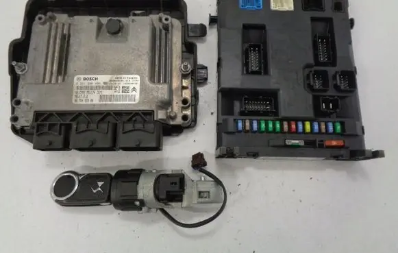 Citroen DS3 Engine ECU kit and lock set 
