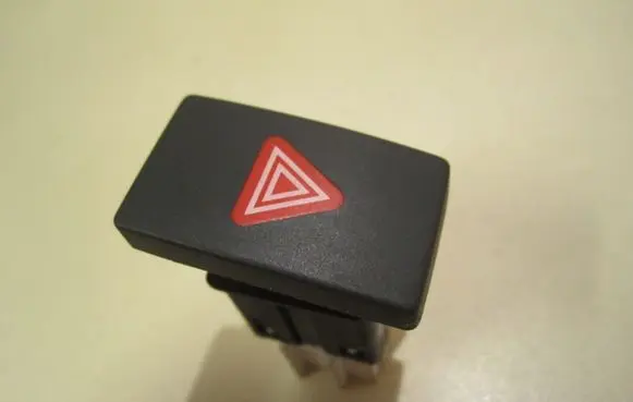 Volkswagen Golf VI Hazard light switch 5K0953509A