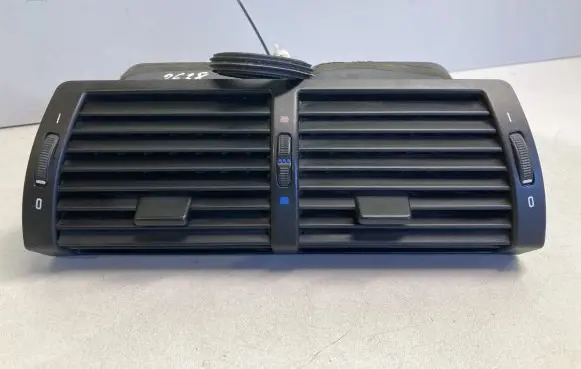 BMW X5 E53 Dash center air vent grill 8402221