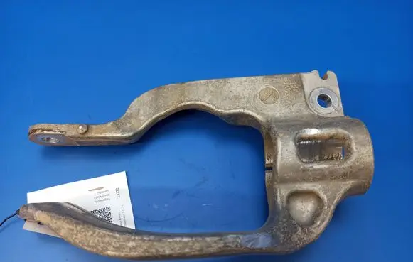 Land Rover Discovery 5 Front lower control arm/wishbone CPLA3462AC E4BB5Z036A05