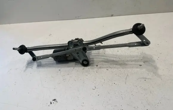 BMW 3 E46 Front wiper linkage and motor 0390241712 67636914577