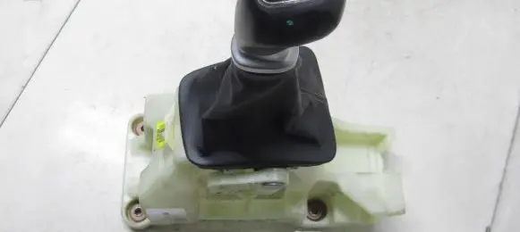 KIA Venga Gear shifter/selector