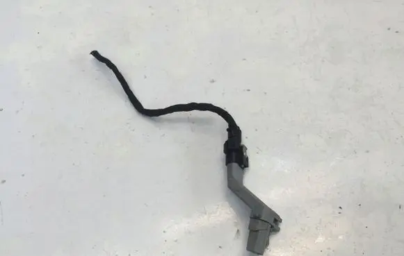 Audi A3 8Y Camshaft position sensor 04C906433H