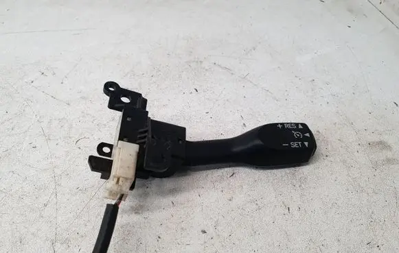 Lexus IS 220D-250-350 Cruise control stalk 18A174