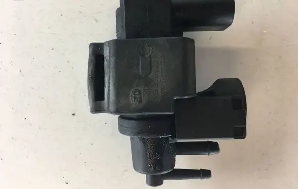 Audi A6 S6 C6 4F Turbo solenoid valve 059906629A 4252441