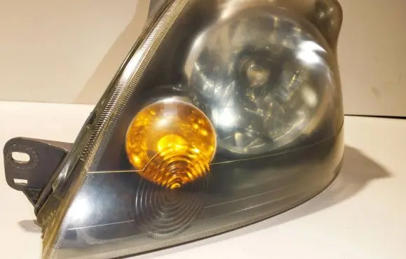 Ford Fiesta Headlight/headlamp 6S6113W029CD 0301224304 1924011B
