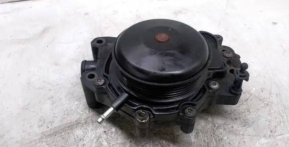 Mercedes-Benz E W212 Water pump A6512000301