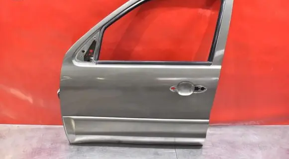 Mazda Tribute Front door