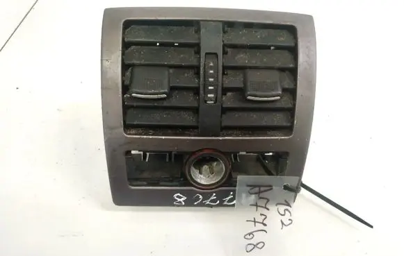 Audi A6 S6 C5 4B Dash center air vent grill 4B0819203E