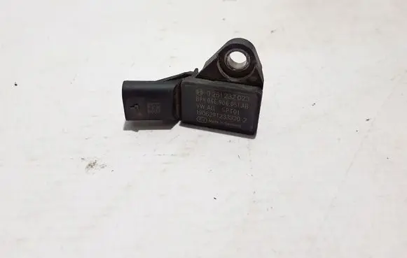 Porsche Macan (95B) Air pressure sensor 06E906051AB