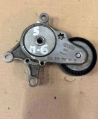 Mercedes-Benz CLA C117 X117 W117 Generator/alternator belt tensioner A2702000370