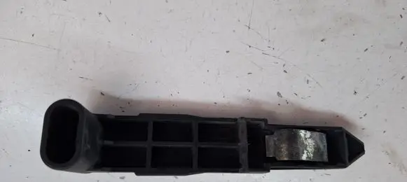 Volvo XC60 Headlight/headlamp mounting bracket 30763155 89075546