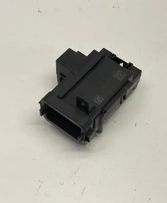 Audi A4 S4 B8 8K Ignition lock 8K0909131D 3330430101