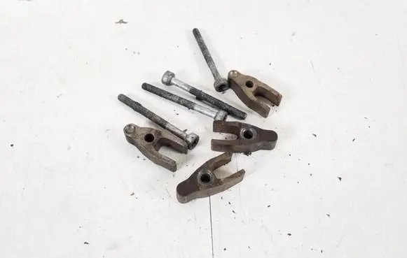 Mercedes-Benz E W213 Fuel Injector clamp holder A6540163400