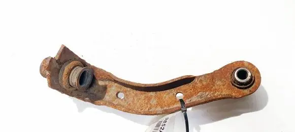 Nissan Note (E11) Engine mount bracket