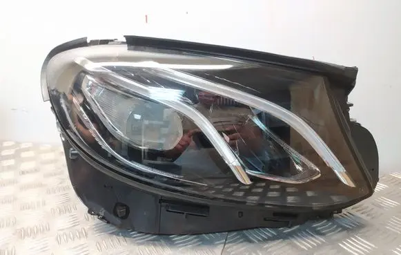 Mercedes-Benz E W213 Headlight/headlamp A2139067806