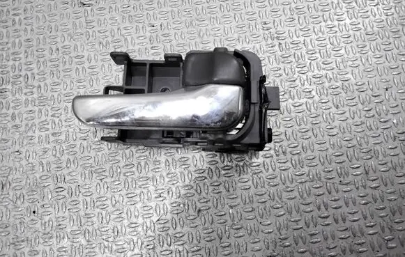 Nissan X-Trail T30 Rear door interior handle