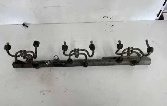 BMW 5 E60 E61 Fuel main line pipe 7788679
