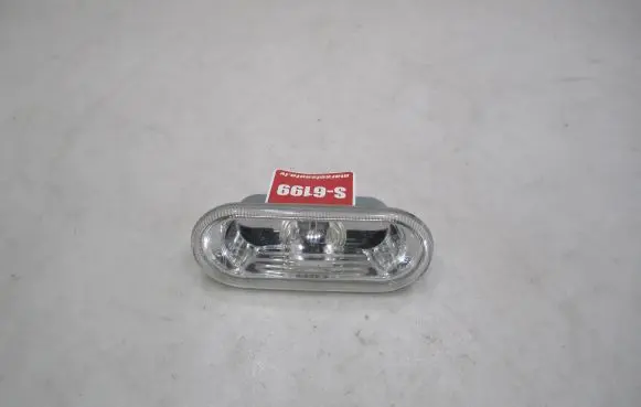 Volkswagen PASSAT B5.5 Front fender indicator light 1J0949117 48435 4C0W75